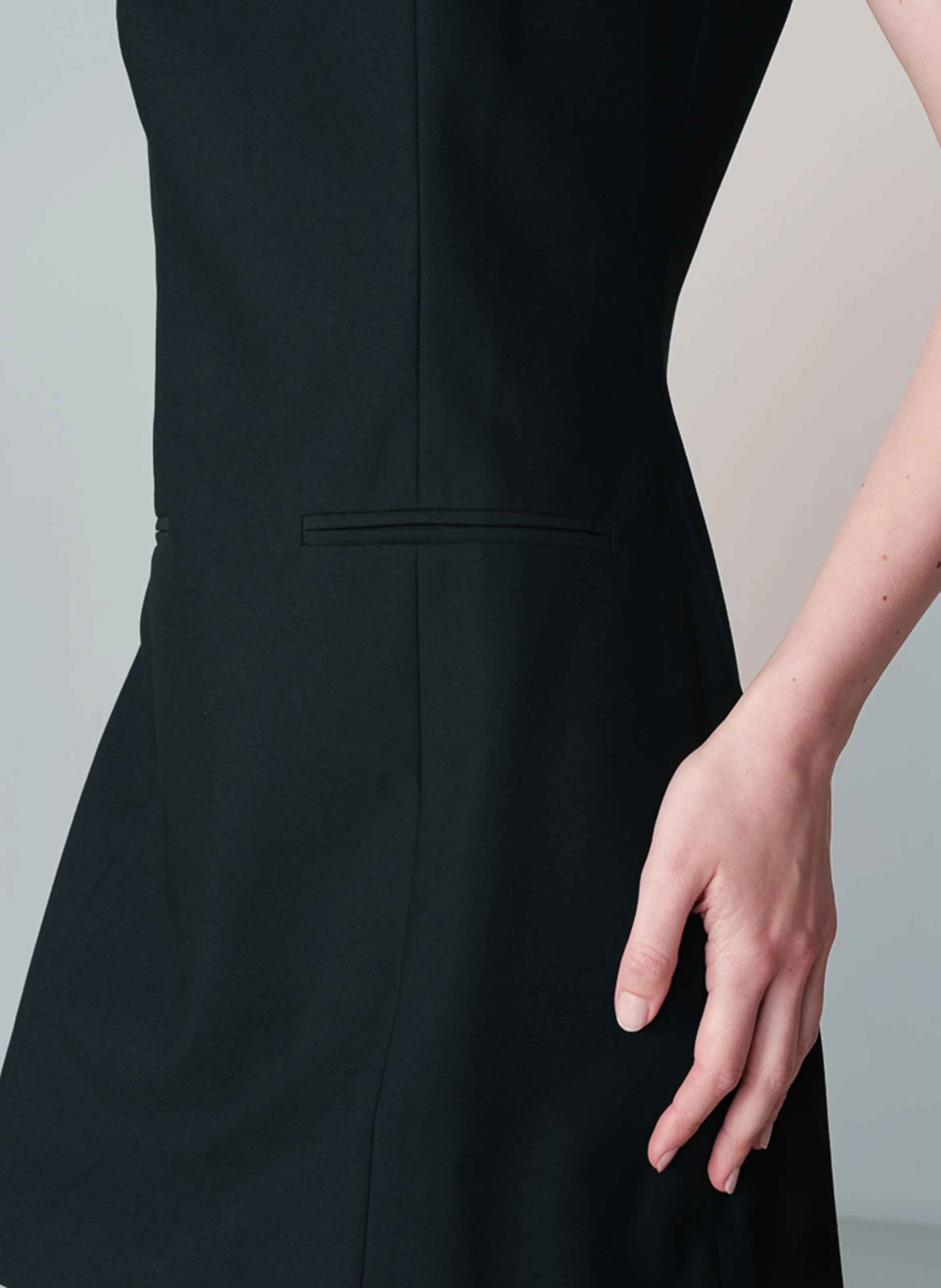 NORMALLY - Robe courte sans manches | Noir