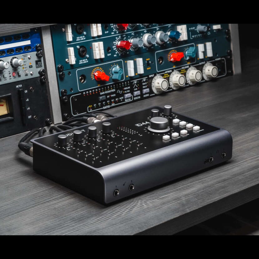Audient iD44 mkII USB-C audio interface