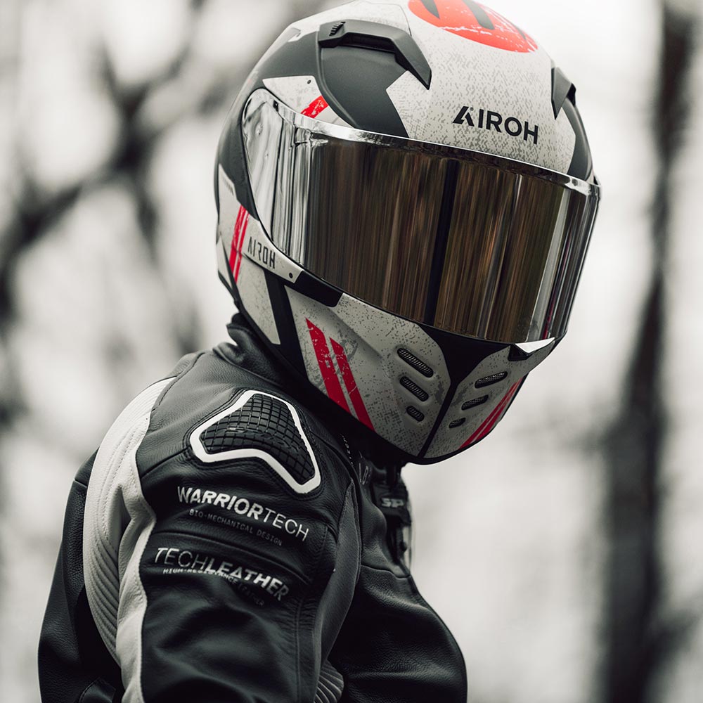 Airoh - Casque Connor Omega Blanc Mat / Noir / Rouge