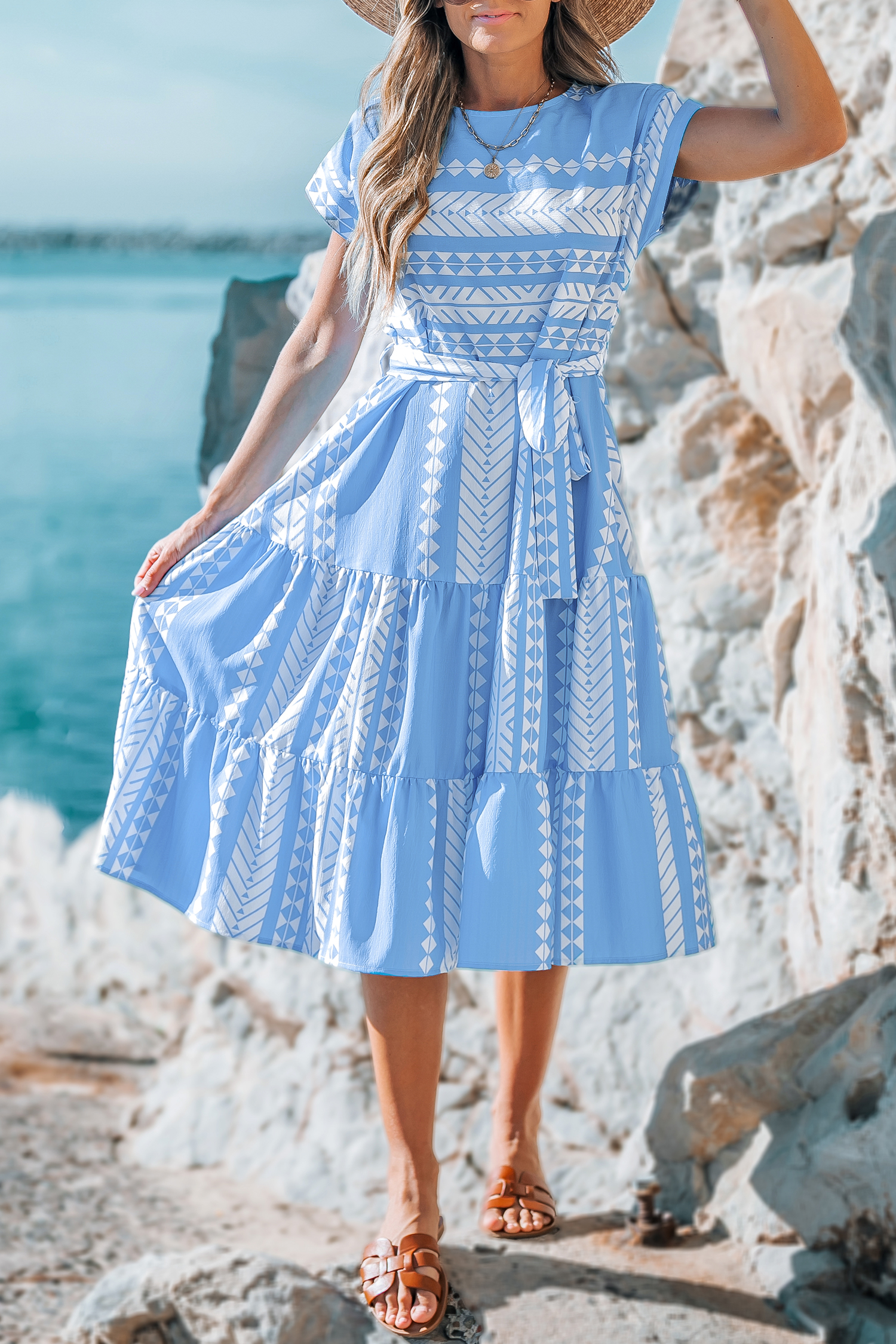 Robe en patchwork géométrique bleu et blanc