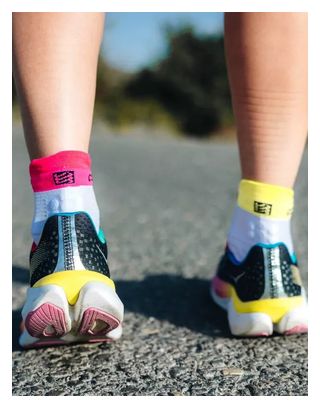 Chaussettes Compressport Pro Racing Socks v4.0 Run Low Blanc/Jaune/Rose