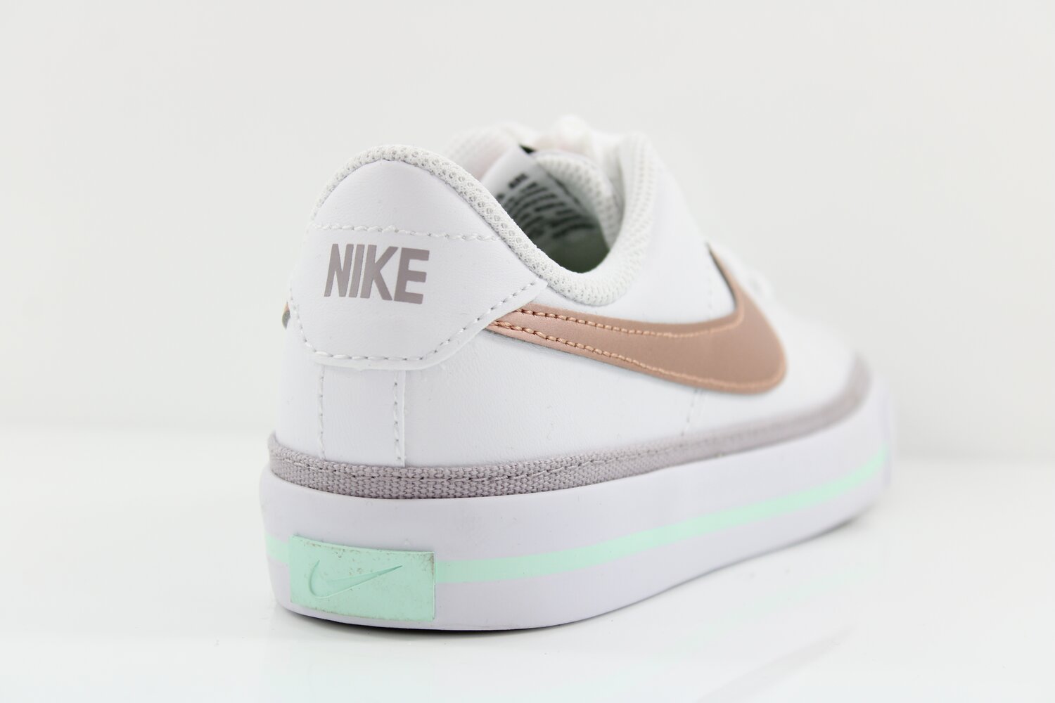 Nike Sneaker
