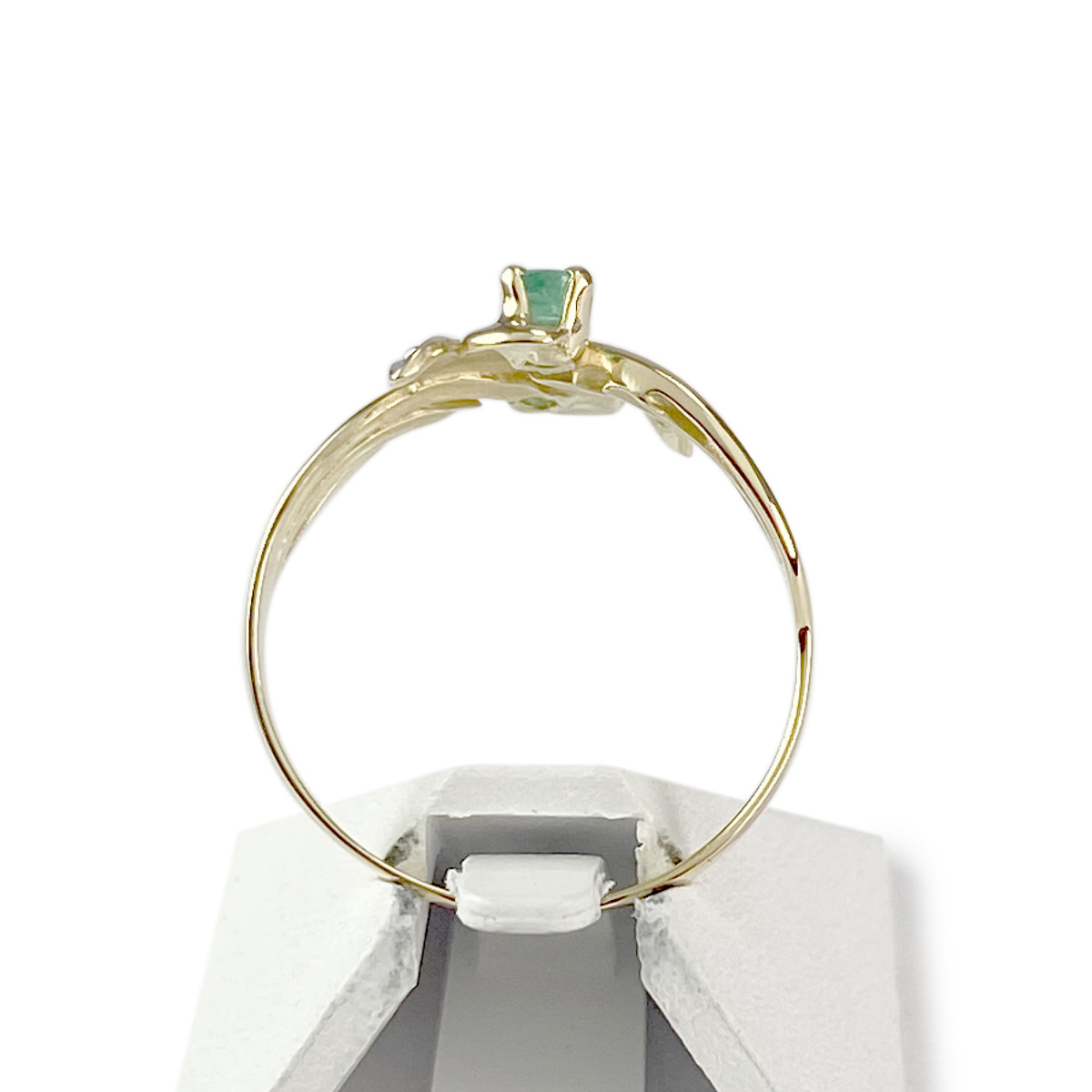 Bague d'occasion or 750 jaune et rhodié émeraudes