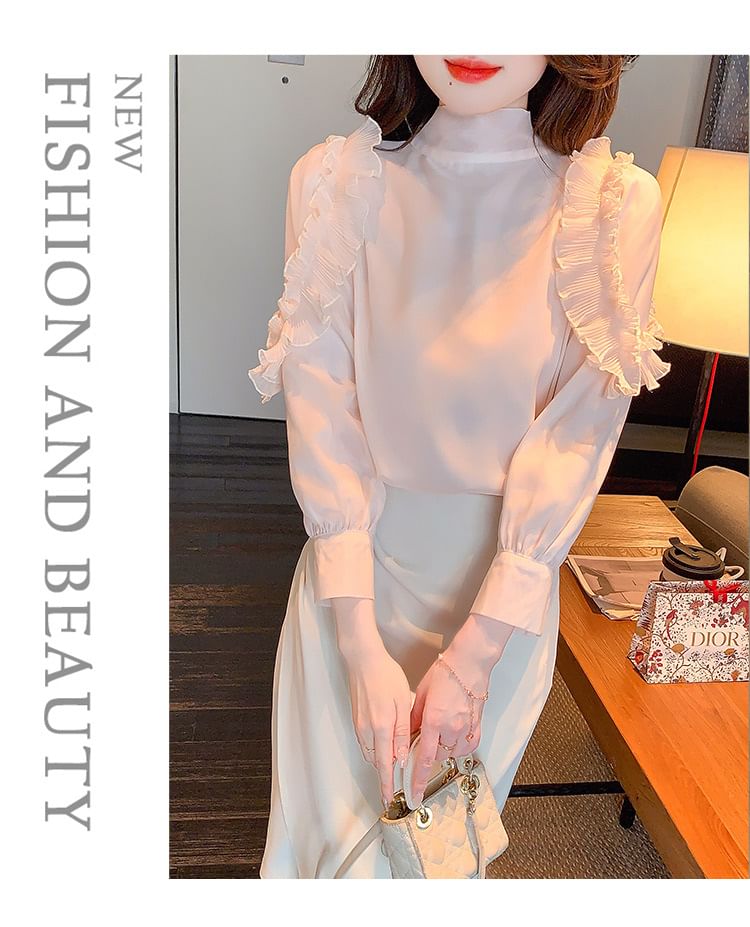 Daybreak - Blouse met pofmouwen en hoge hals, effen en ruches