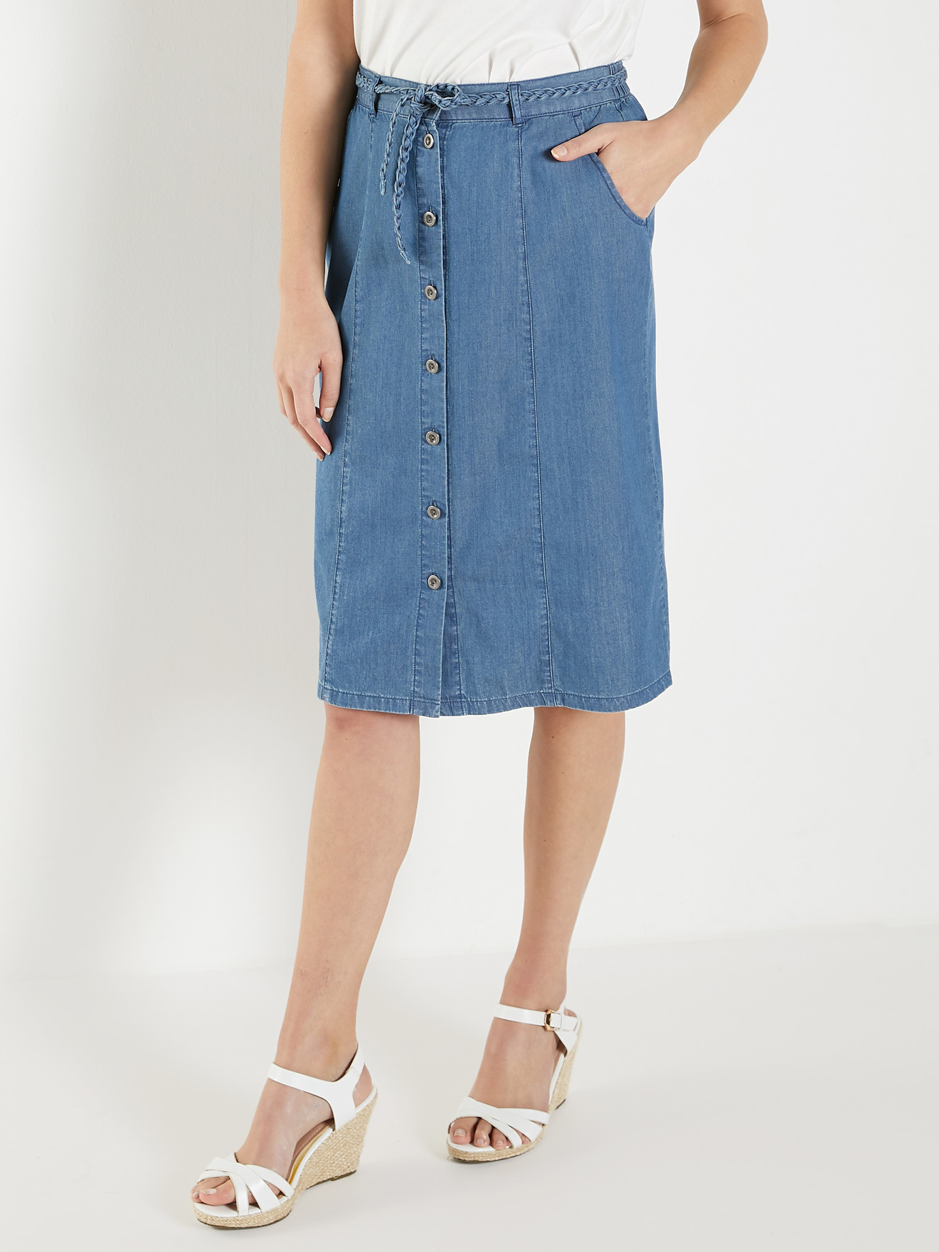 Jupe en chambray entièrement boutonnée