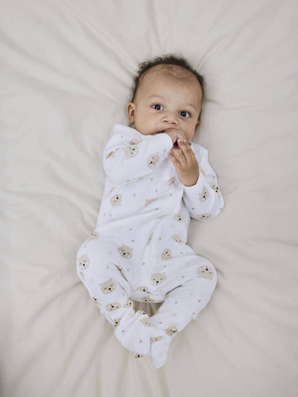 NAME IT baby pyjama met all over print - set van 2 zand/wit