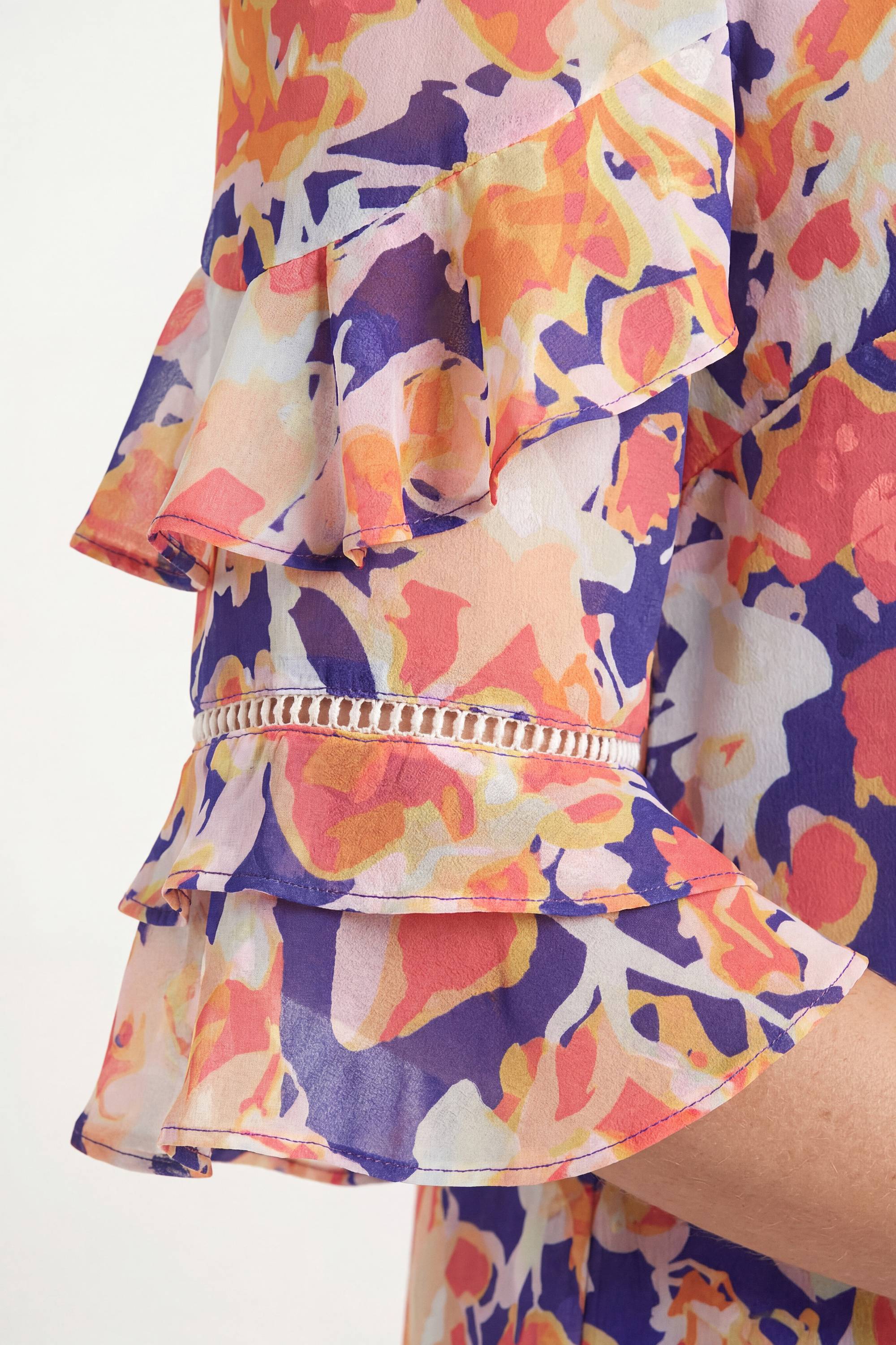 Wallis Robe Droite À Volants Imprimé Floral Dévoré Petite