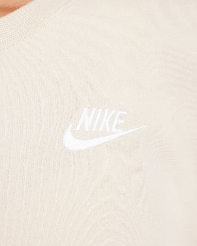 T-shirt Nike Sportswear Club Beige pour femme