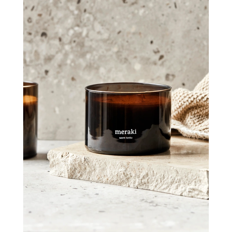 Meraki Scented Candle 340 gr. - Warm Tonka