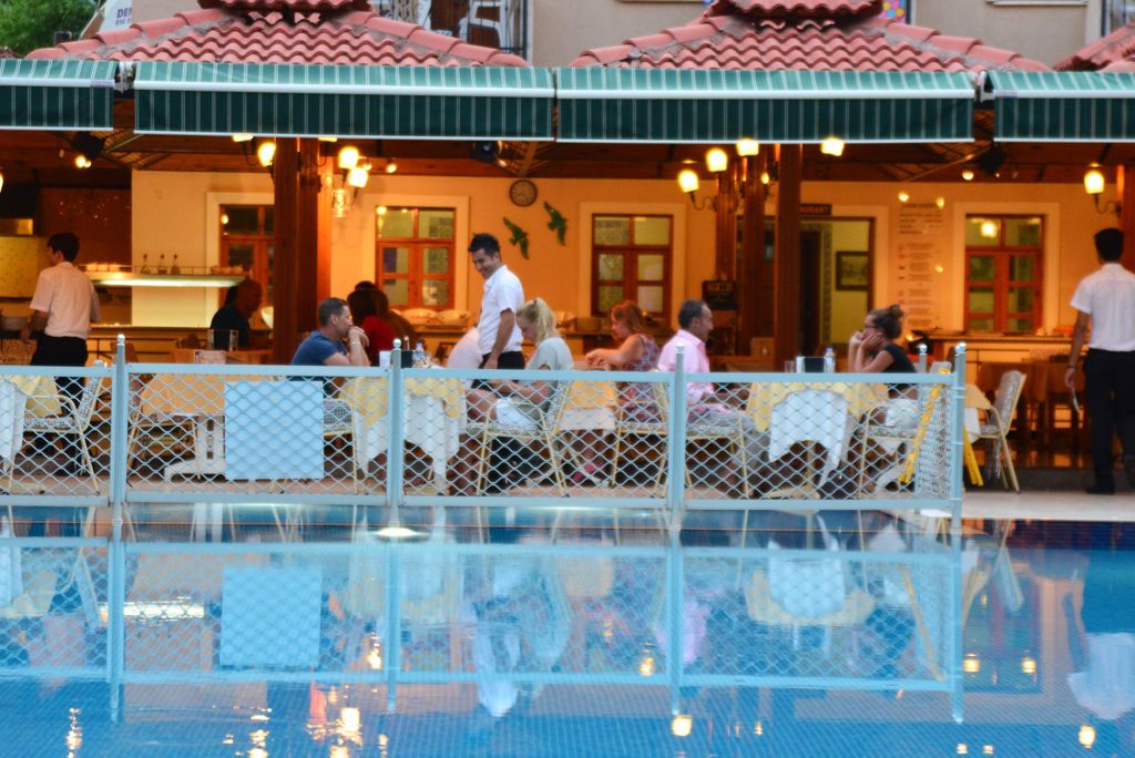 Fly & Go Perdikia Beach Halfpension - Hotel