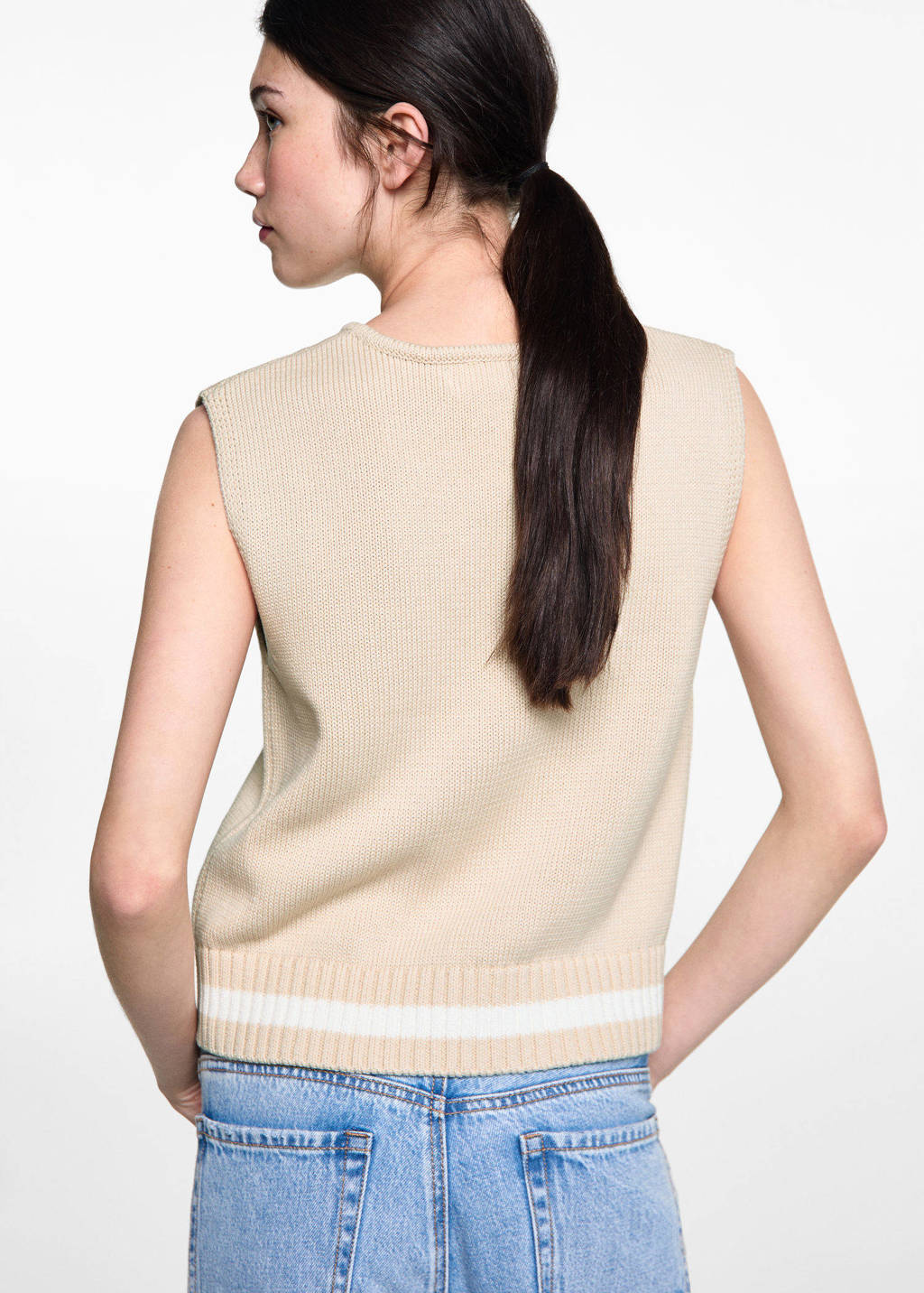 MANGO TEEN mouwloze top beige
