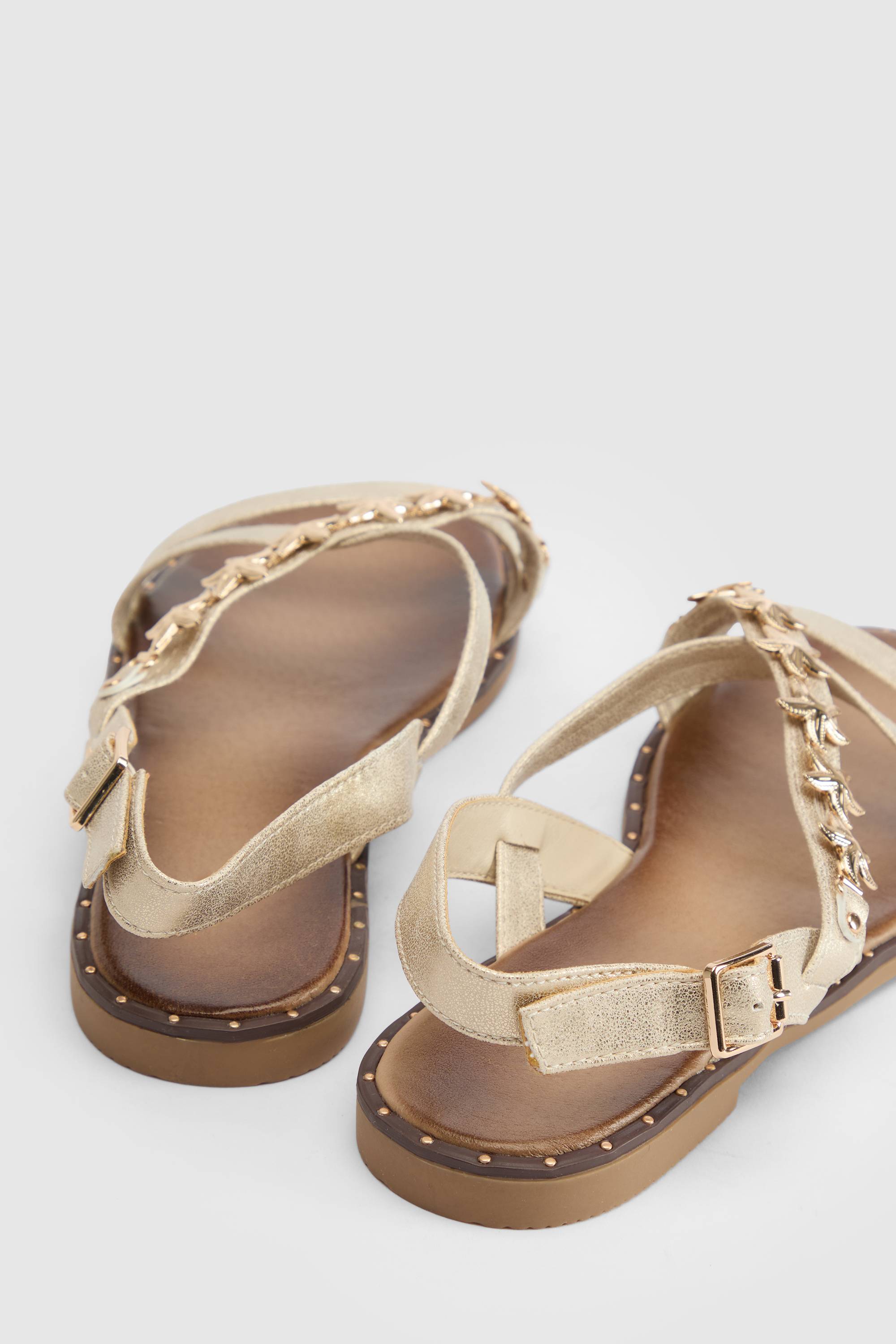boohoo Sandales Croisées À Ornements Étoiles De Mer