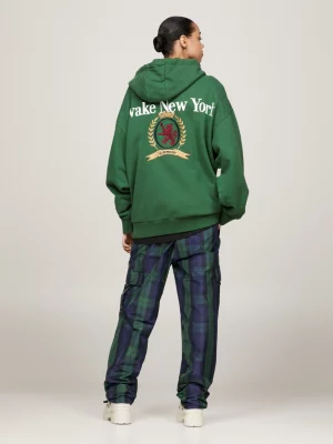 Tommy x Awake NY com Logo Oversized e Estilo Relaxado