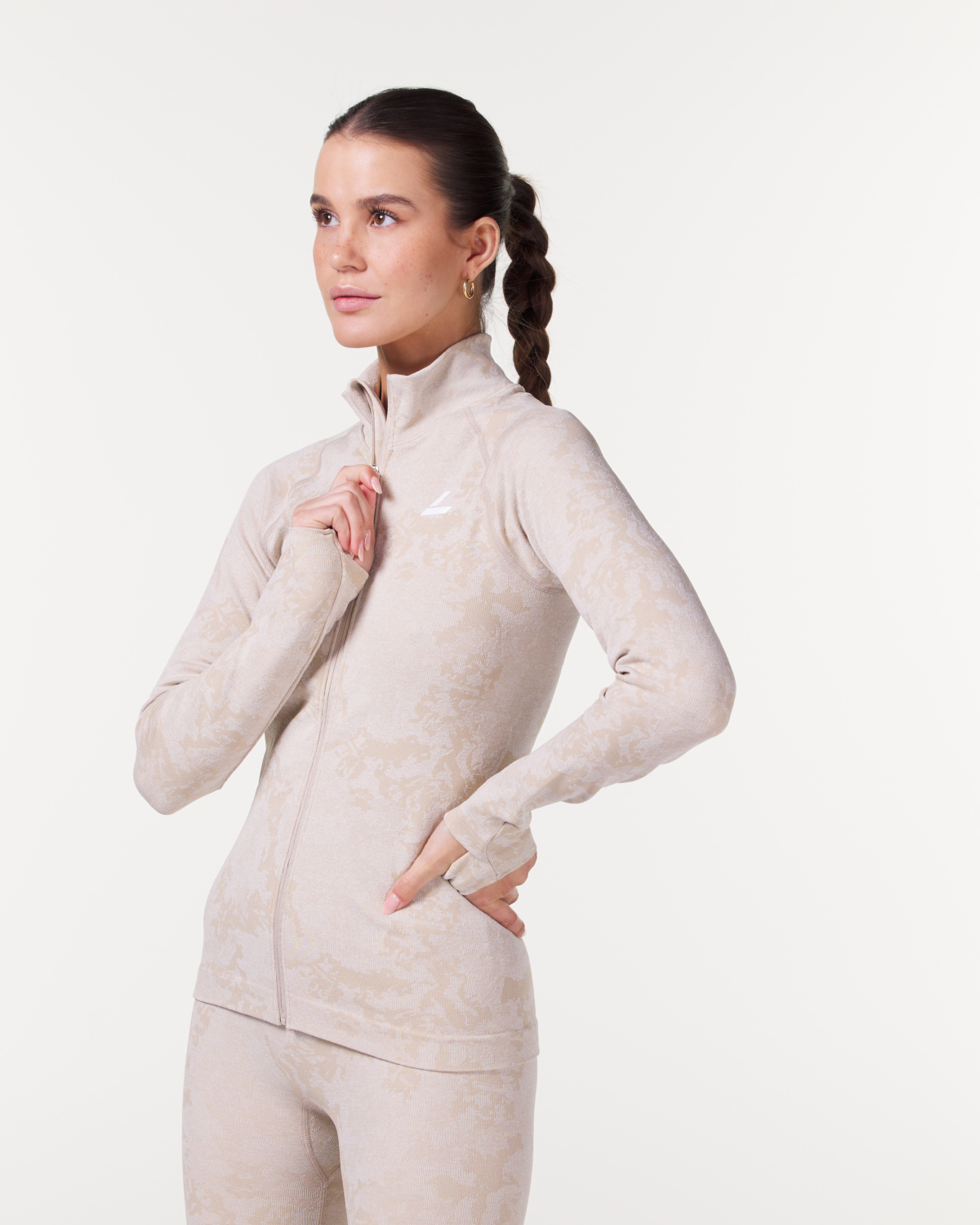 LEVITY Camo Seamless Zip Up Greige Camo