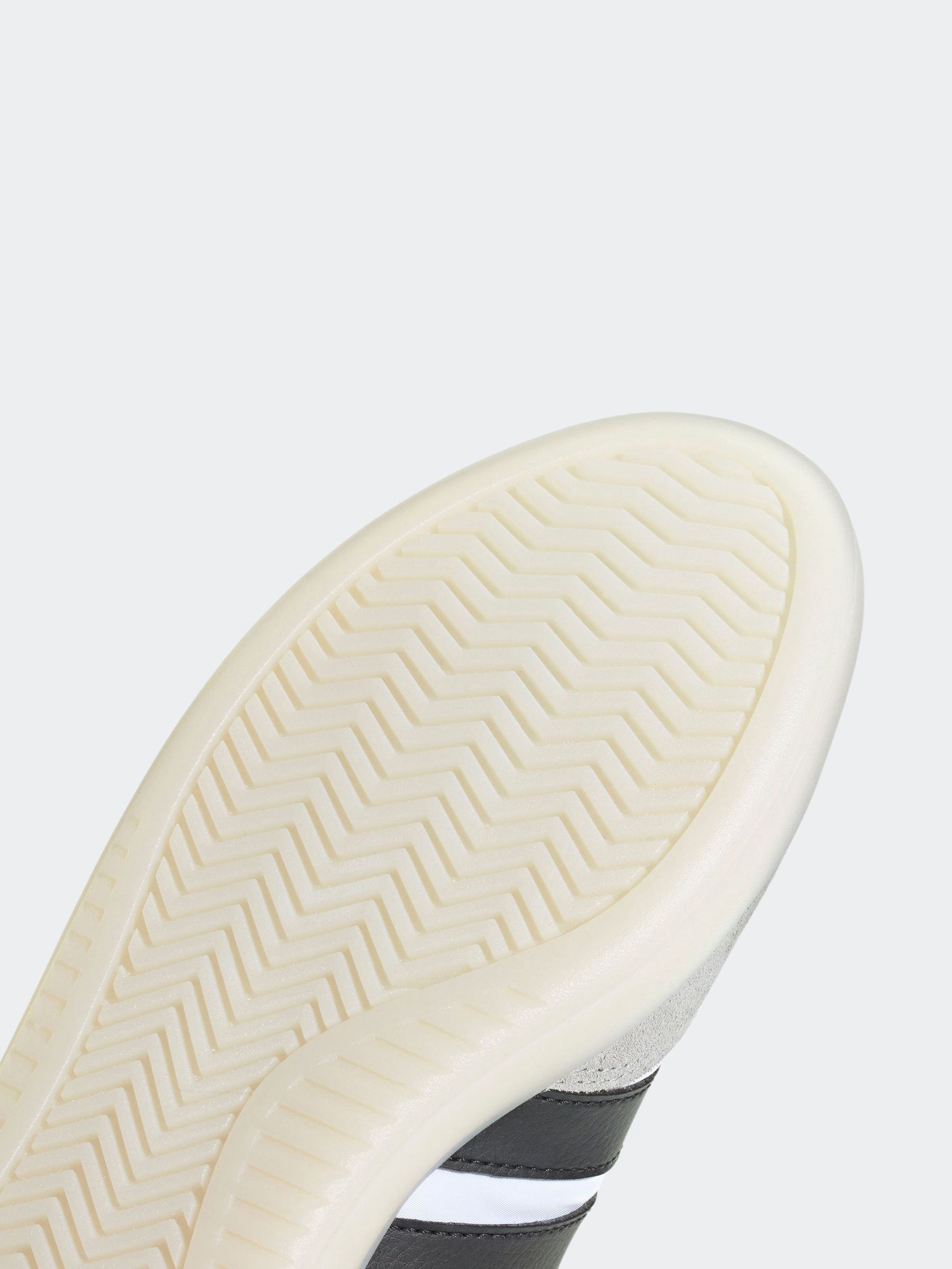 Wit - adidas Barreda Decode sneakers
