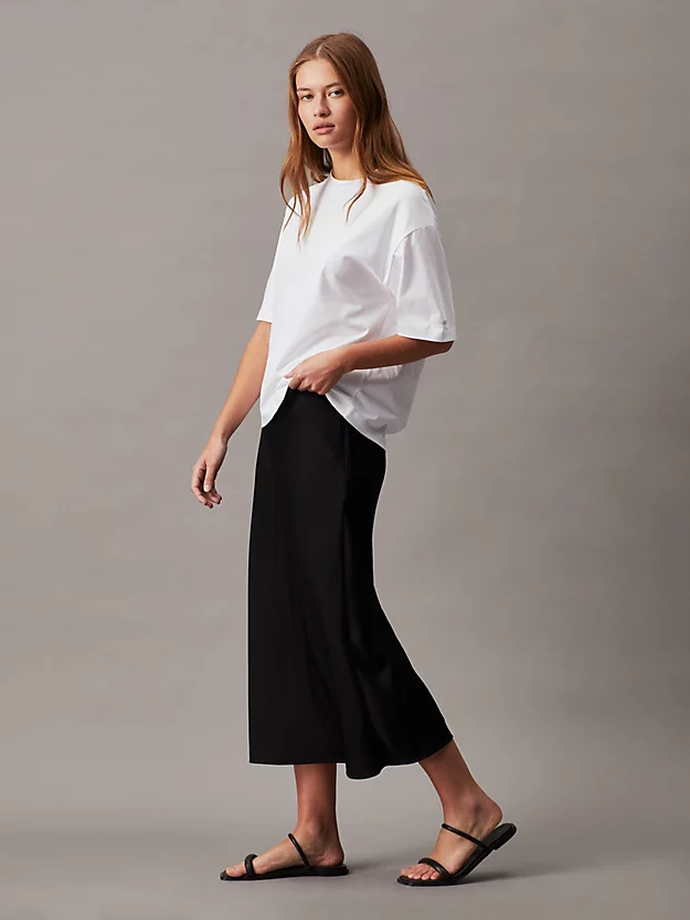 Blusa justa com costas abertas