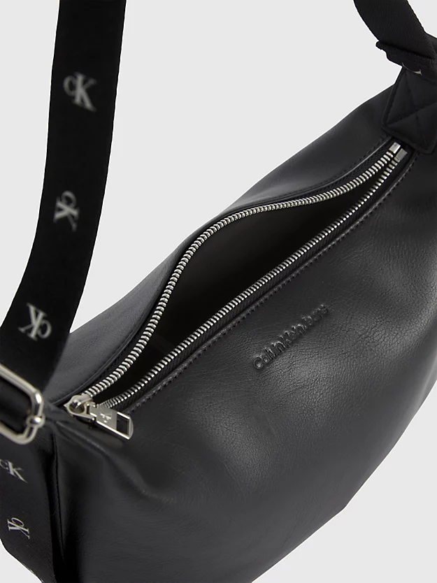 Bolsa de ombro em couro sintético