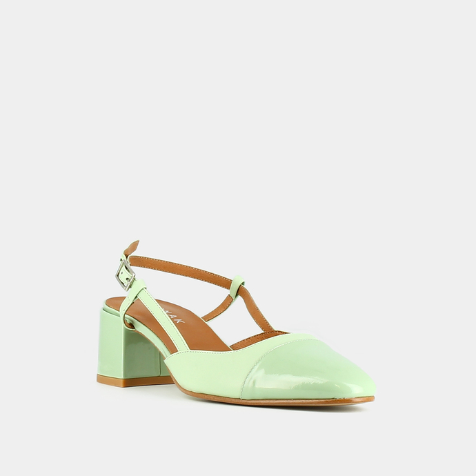 Babies à talons ouverts  en vernis cuir vert clair