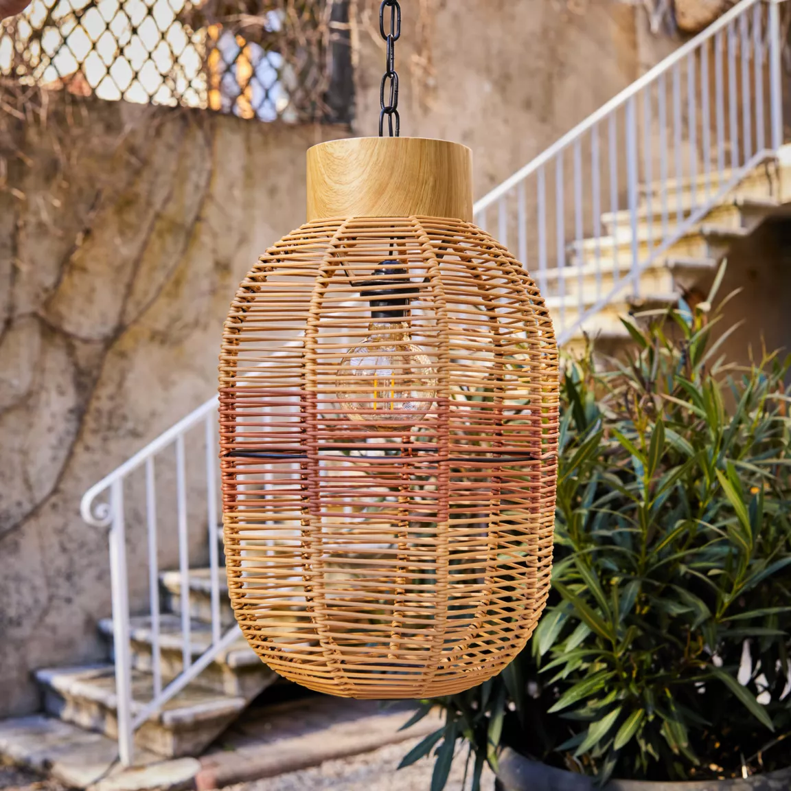 Suspension de jardin solaire résine tressée LED (D27 cm) Toscane Terracotta
