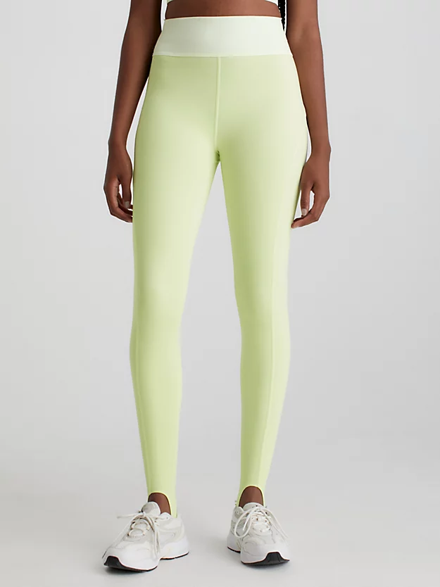 Calça legging de ginástica com estribo