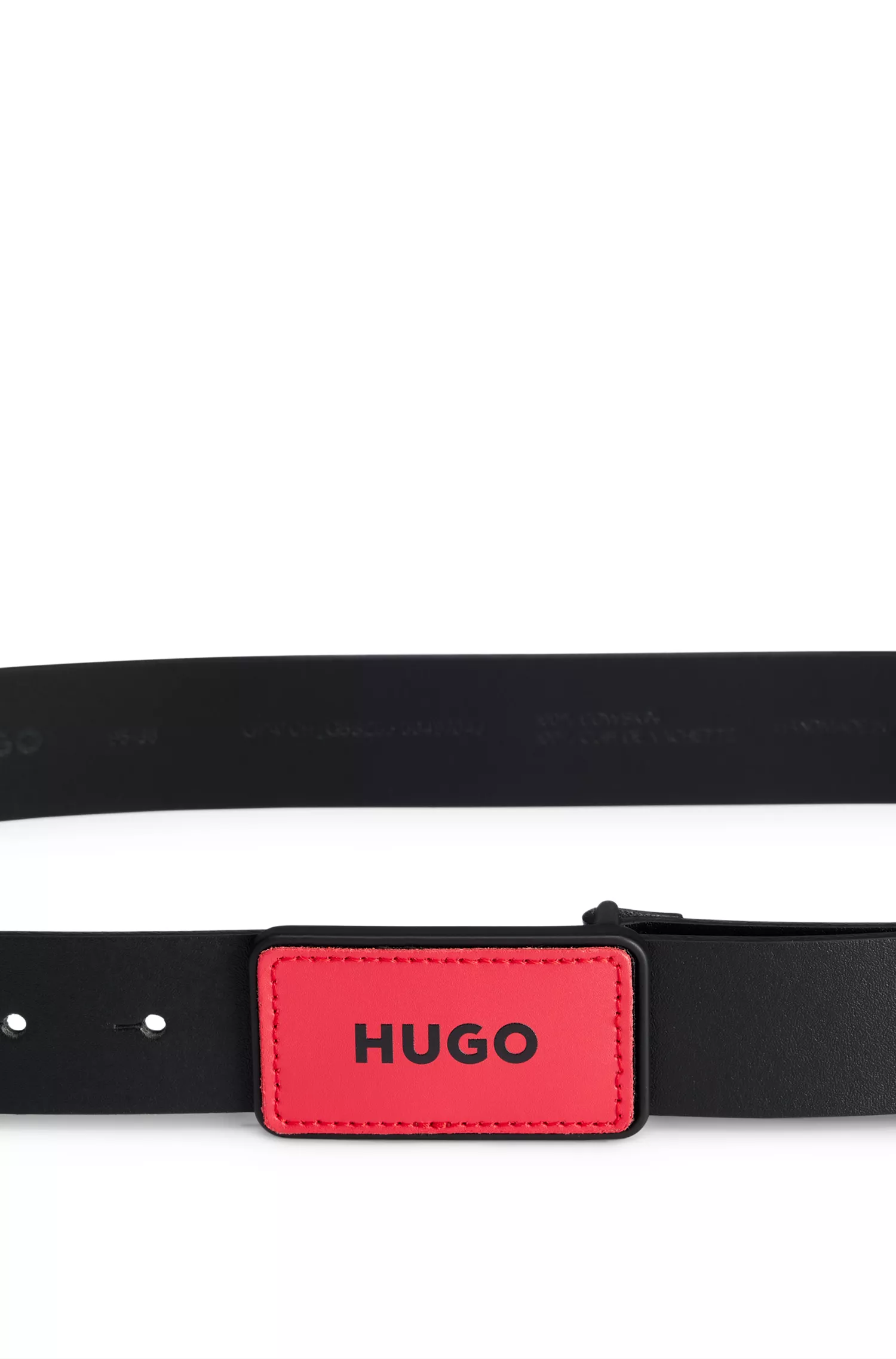 Cinto HUGO em couro vermelho com apliques de fivela intercambiáveis.