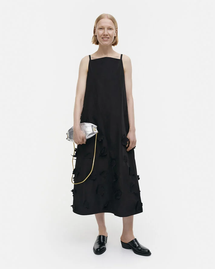 Marimekko JUHLISSA UNIKKO 099