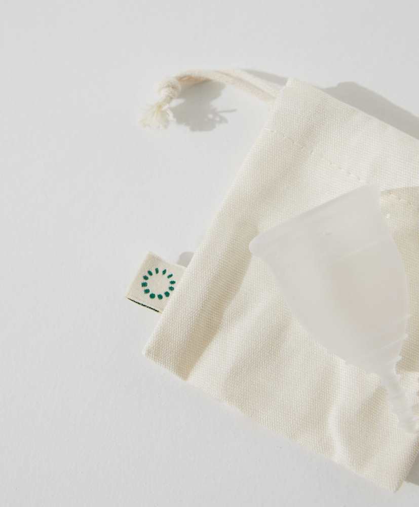 OrganiCup AllMatters Um copo menstrual