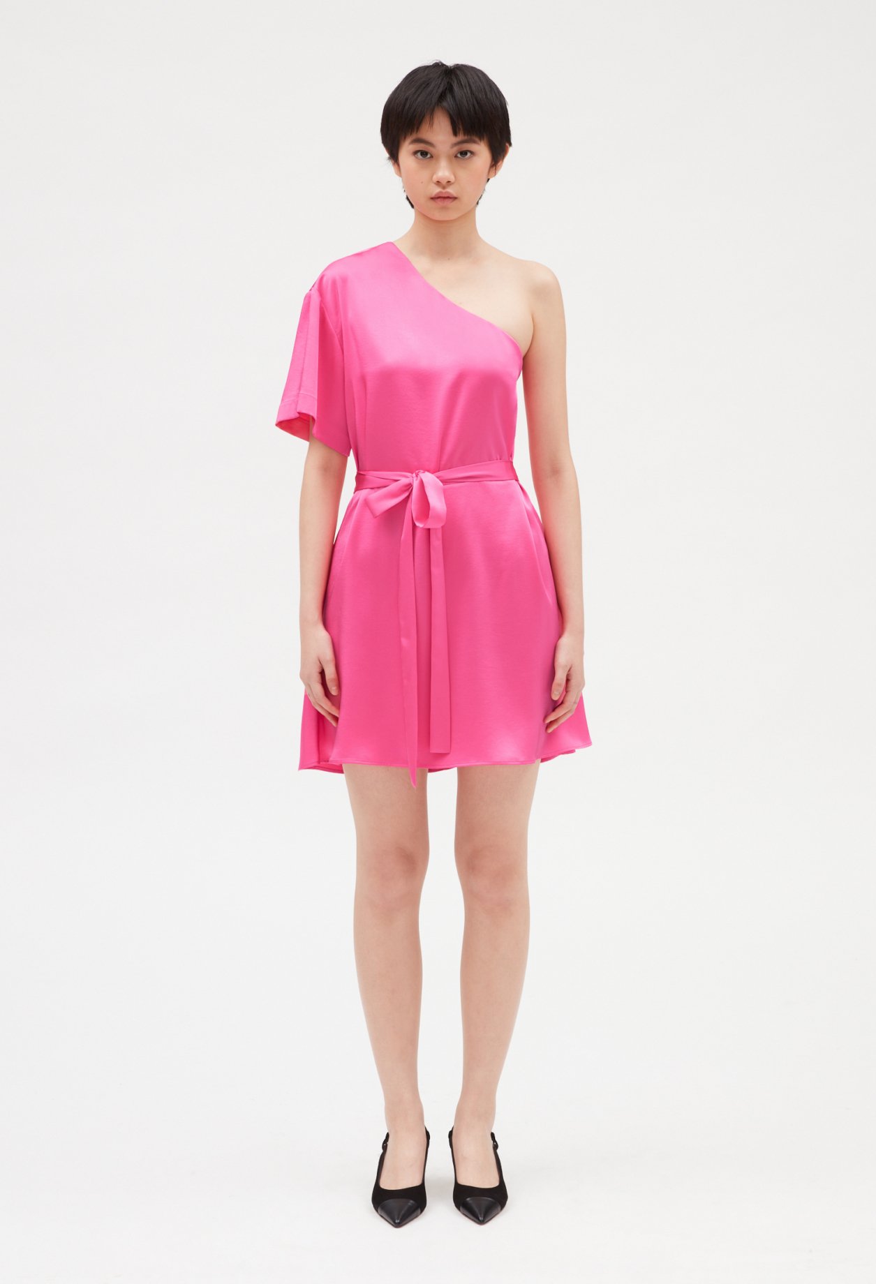 Robe courte asymetrique rose
