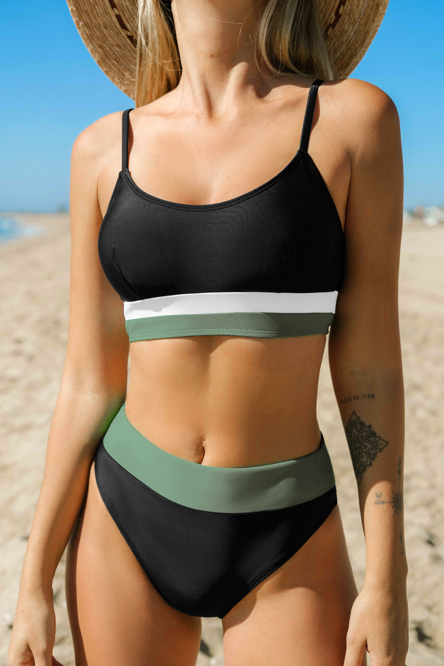 Bikini taille haute avec brassière à bloc de couleur