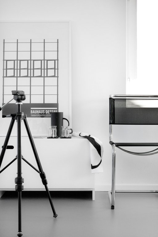 Thonet S33 stoel kernleder zwart