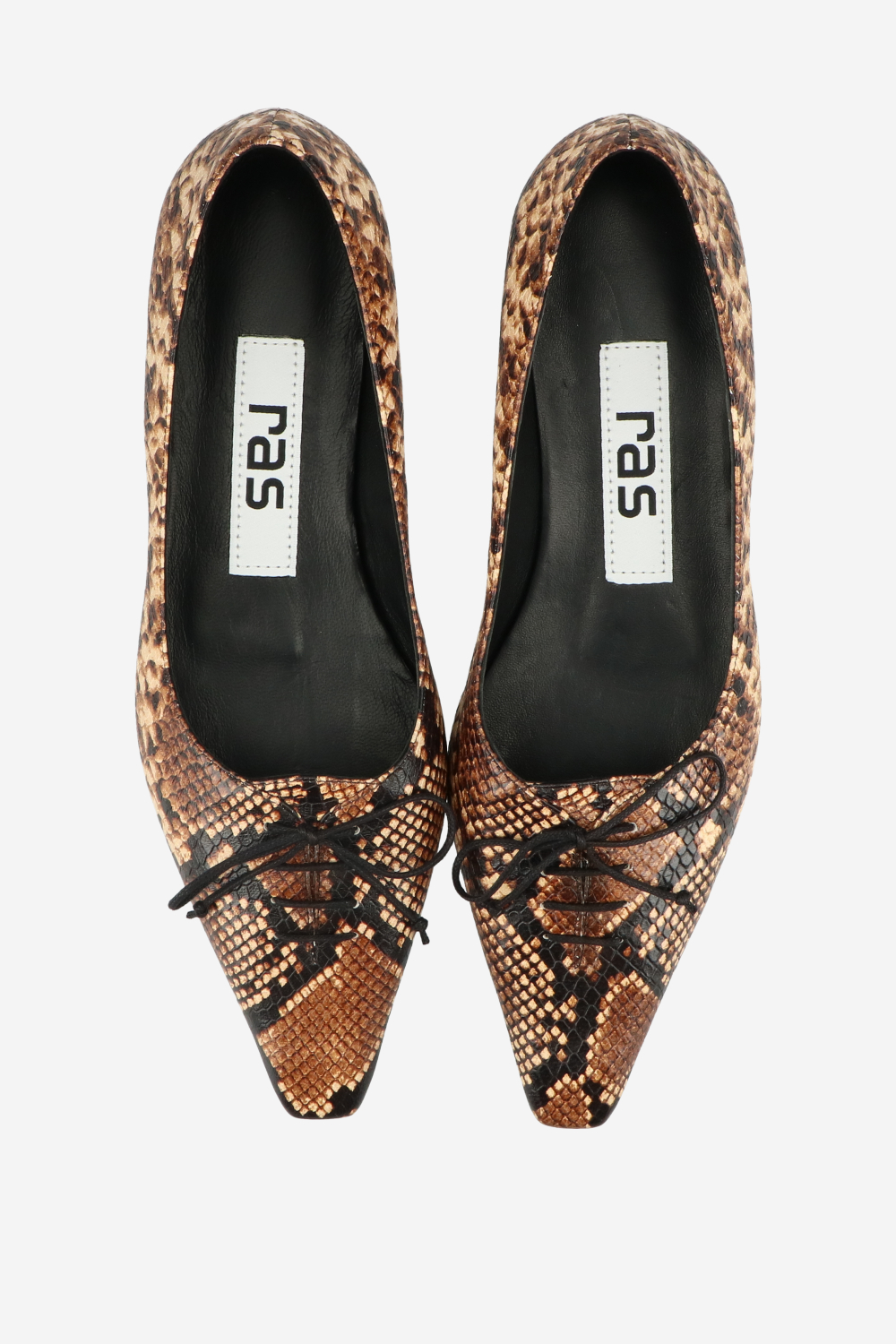 Leather lace-up pumps