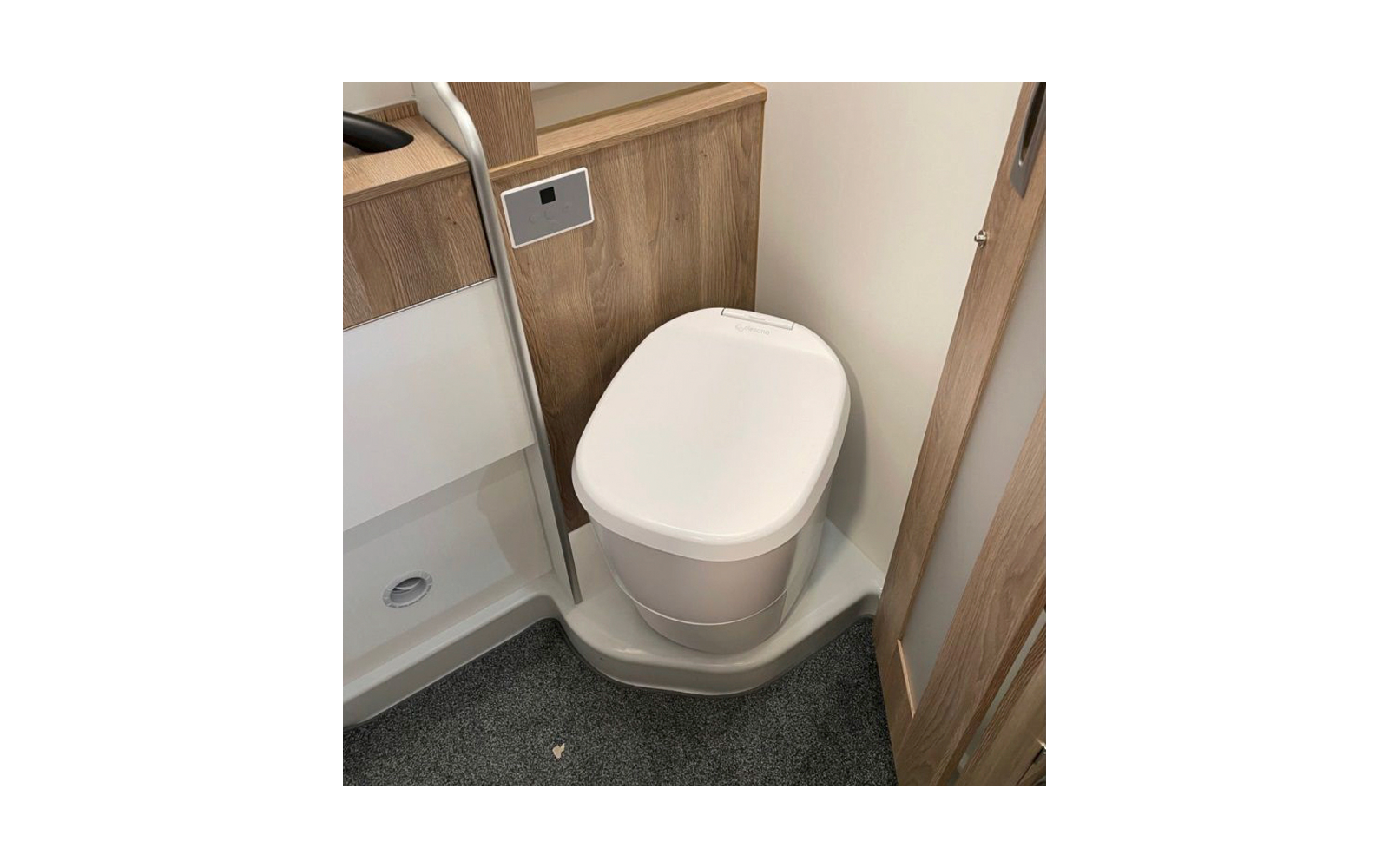 Clesana Toilette C1 mit L-Adapter Beuteltoilette Trockentoilette 12 V