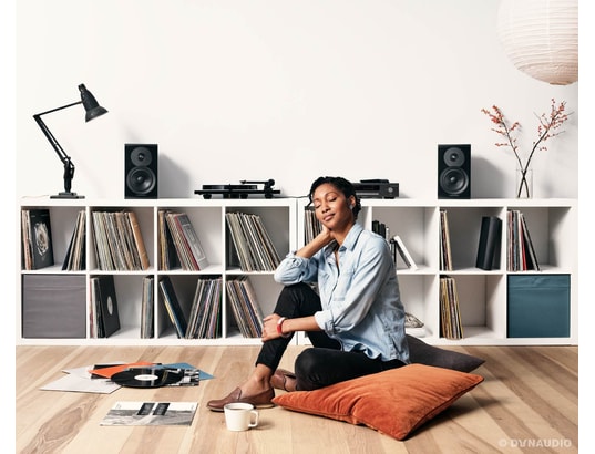 DYNAUDIO - Enceinte bibliothèque Emit 10 Black (La paire)