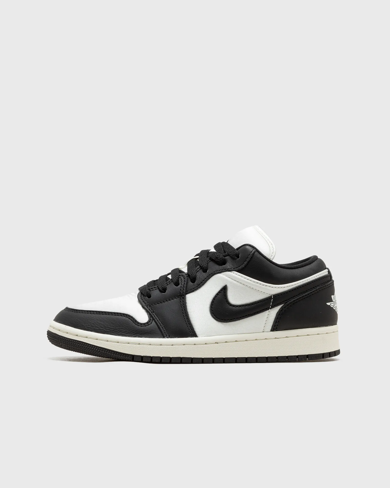 Jordan Air Jordan 1 Low SE Women's Shoes 'Vintage Panda'