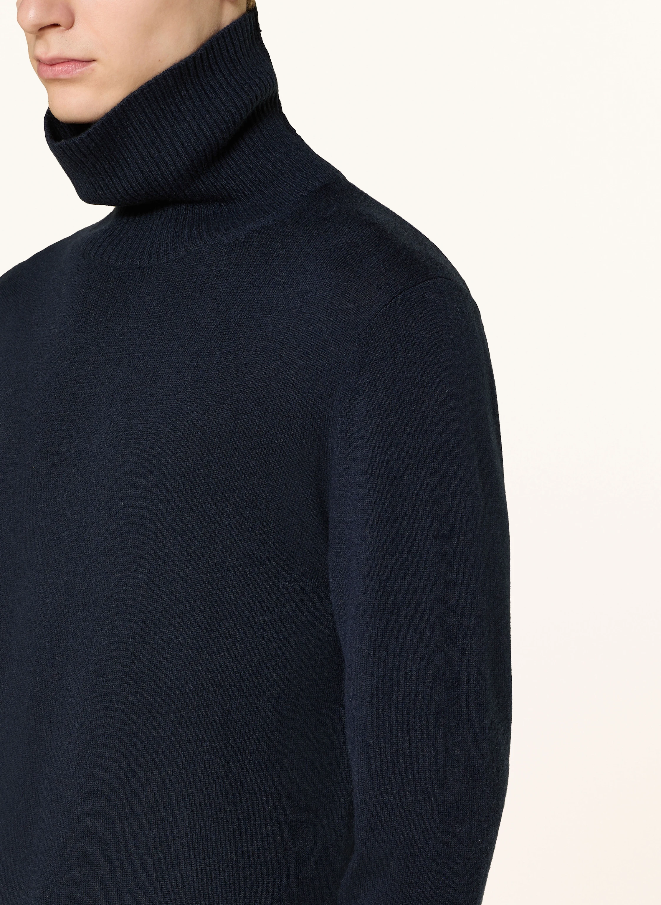 COS Rollkragenpullover