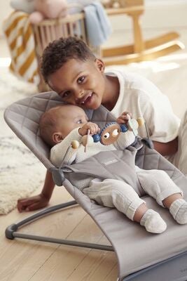 BabyBjörn Rampete Øyer Leke Til Vippestol, Pastell