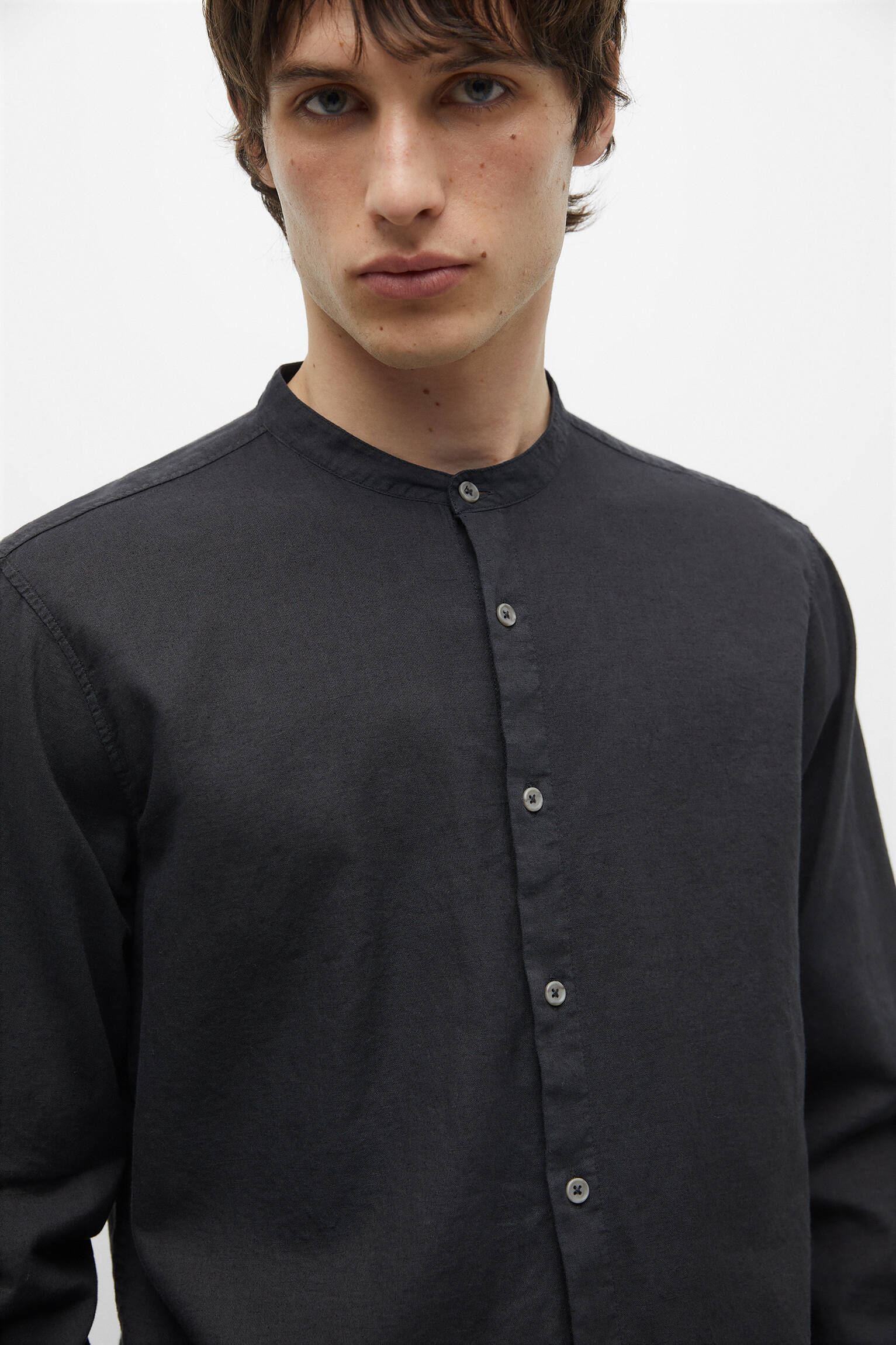 CAMISA COM GOLA MAO - ANTRACITE ESCURO