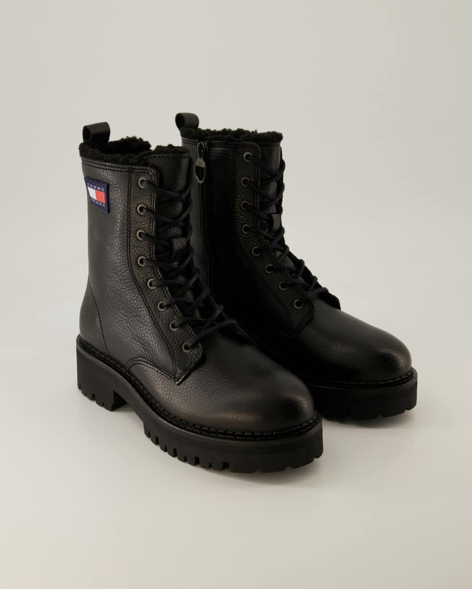 Tommy Hilfiger Jeans TJW Urban Boot Tumbled LTR Stiefeletten in Schwarz