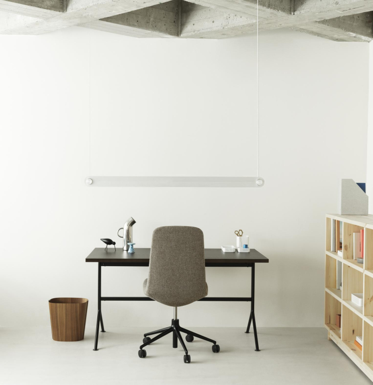 Normann Copenhagen Kip bureau black 150x80 pine