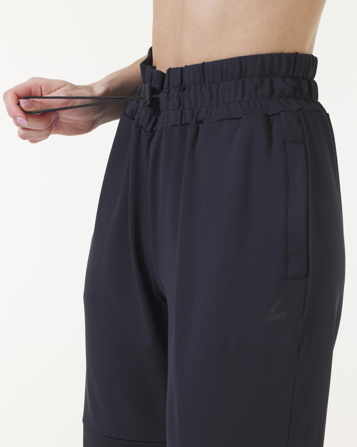 LEVITY Reform Joggers Black