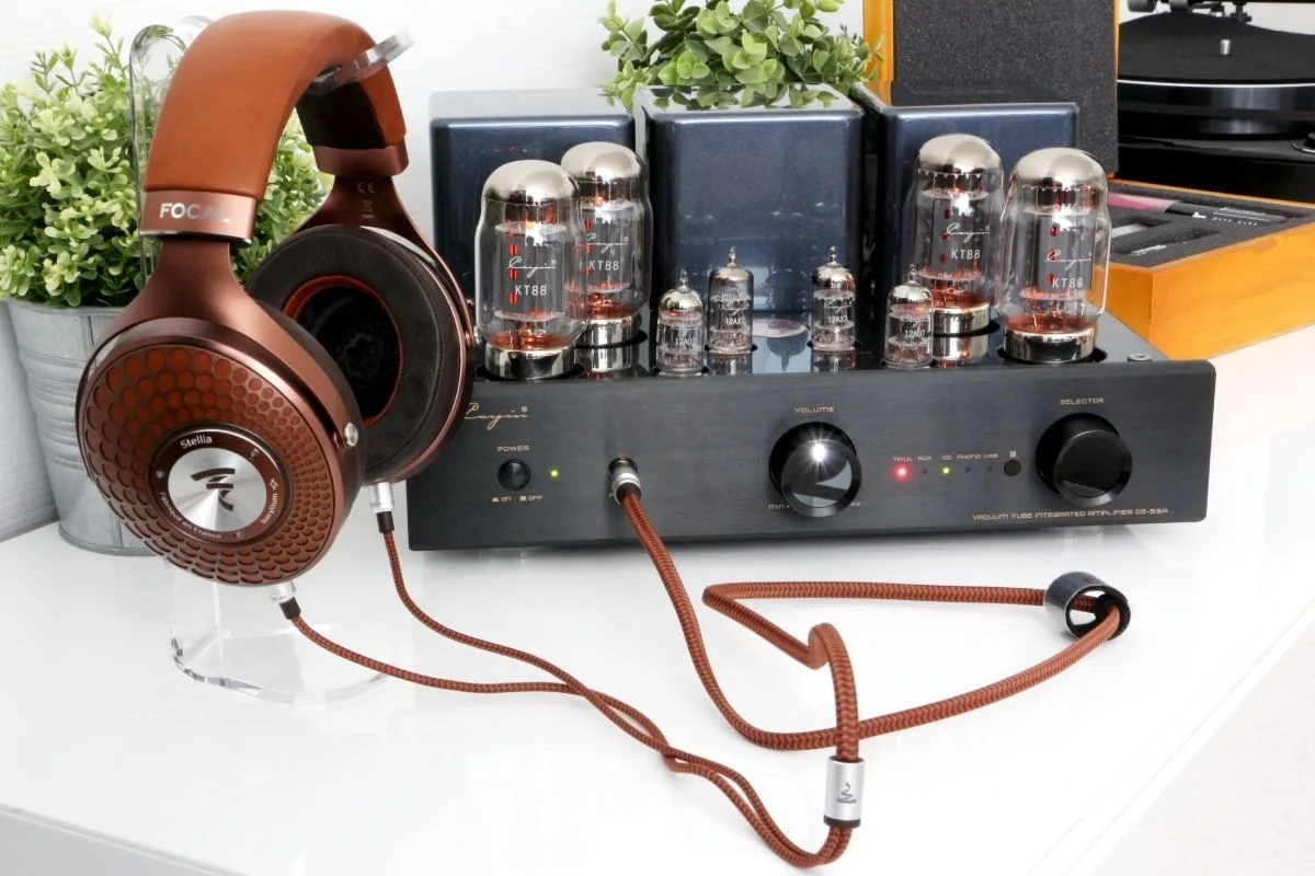 Cayin CS-55A KT88 Noir Amplis hi-fi stéréo