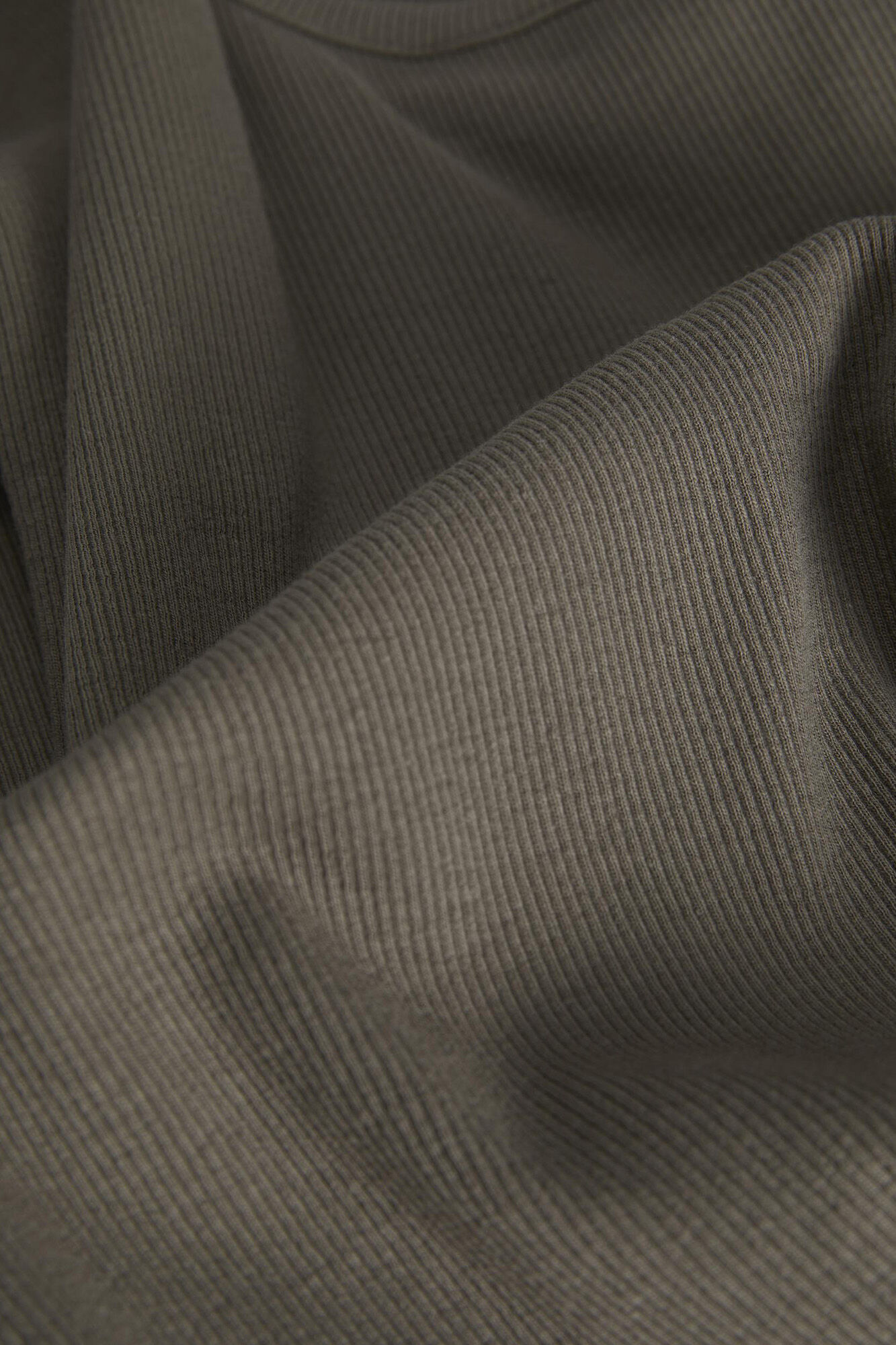 Vestido longo assimétrico de malha para mulher