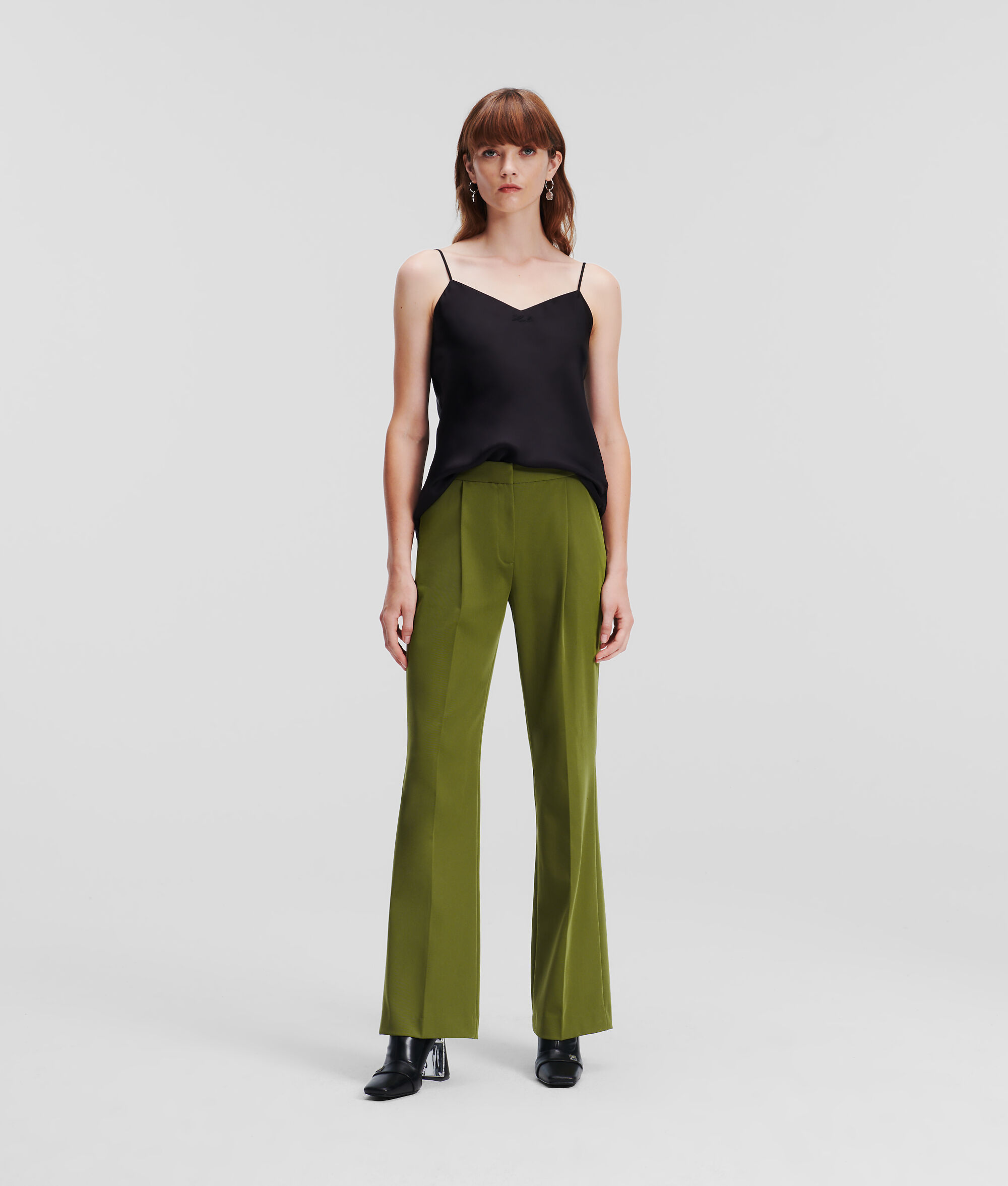 PANTALON LARGE AJUSTÉ