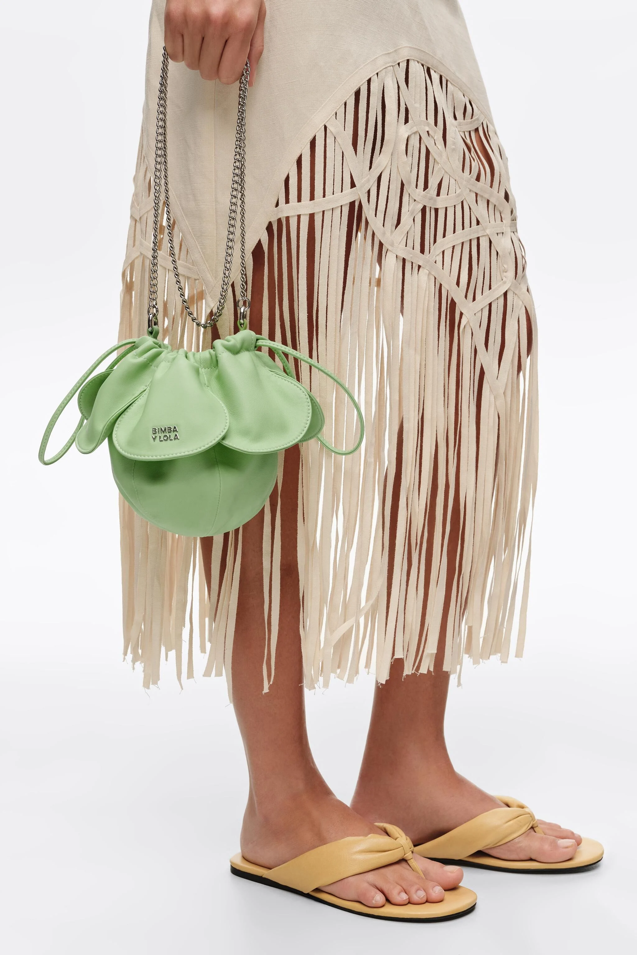 Bolsa Pétalo em couro verde pastel