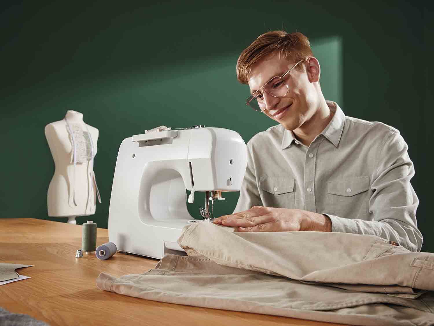 M&aacute;quina de coser 70 W