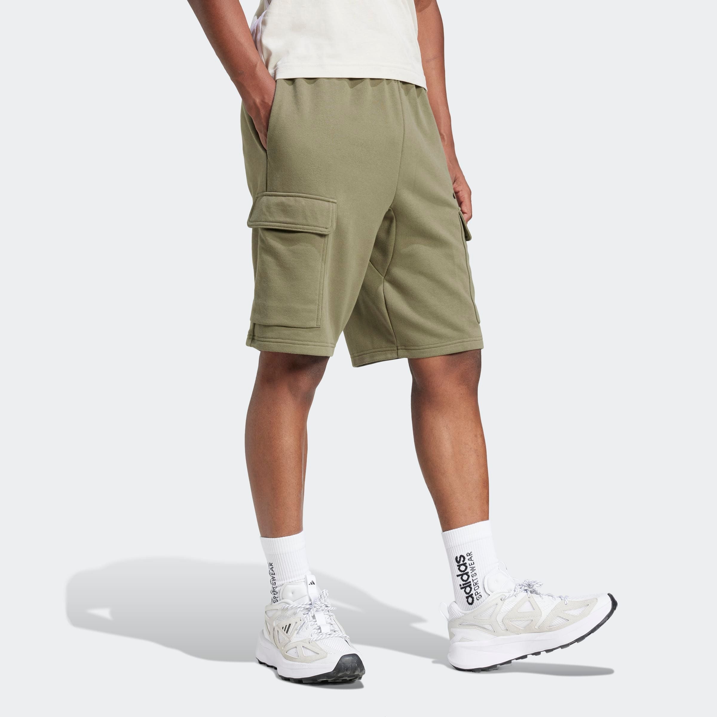 adidas Sportswear Shorts »ESSENTIALS FEEL COZY FRENCH TERRY«