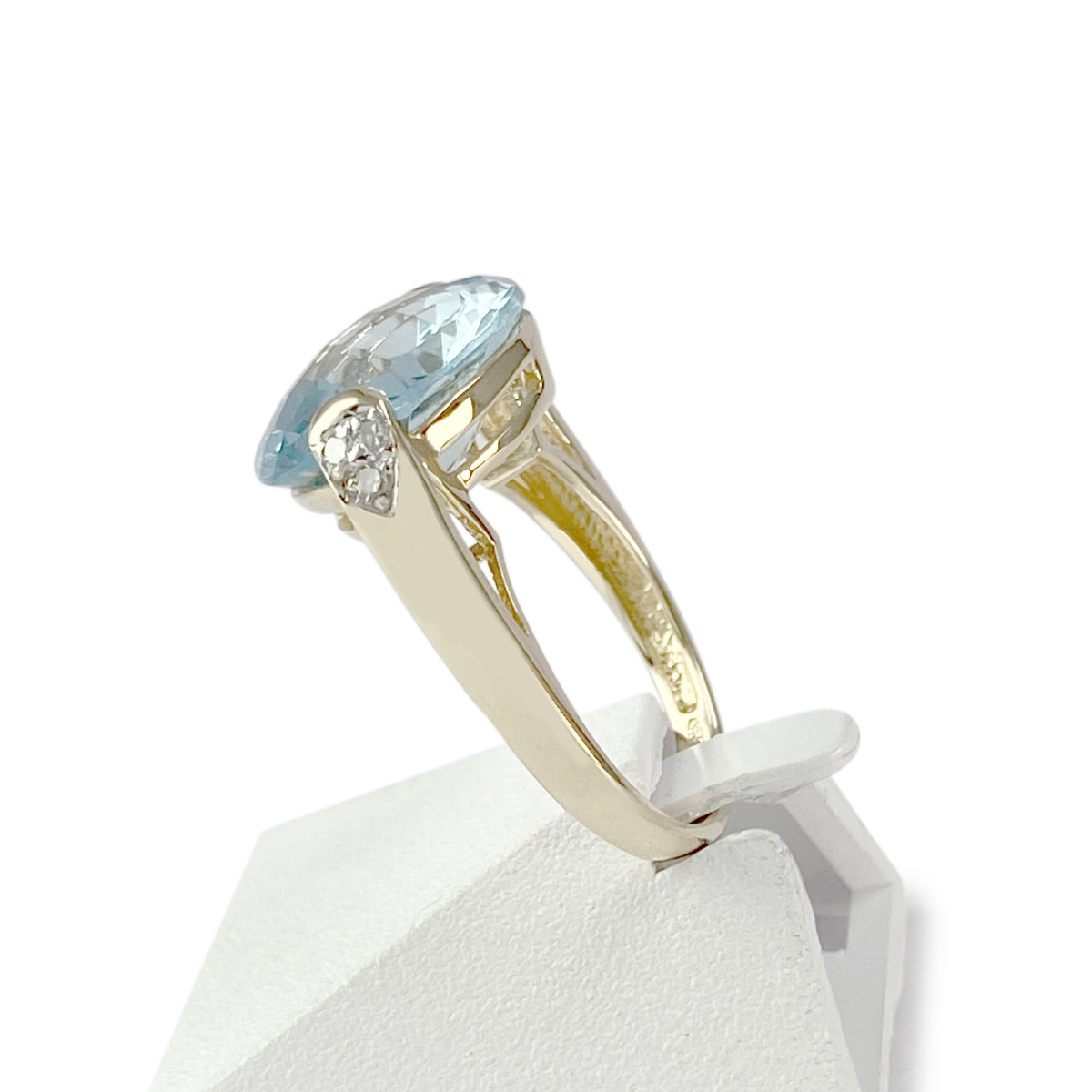 Bague d'occasion or 750 2 tons topaze bleue traitée et diamants