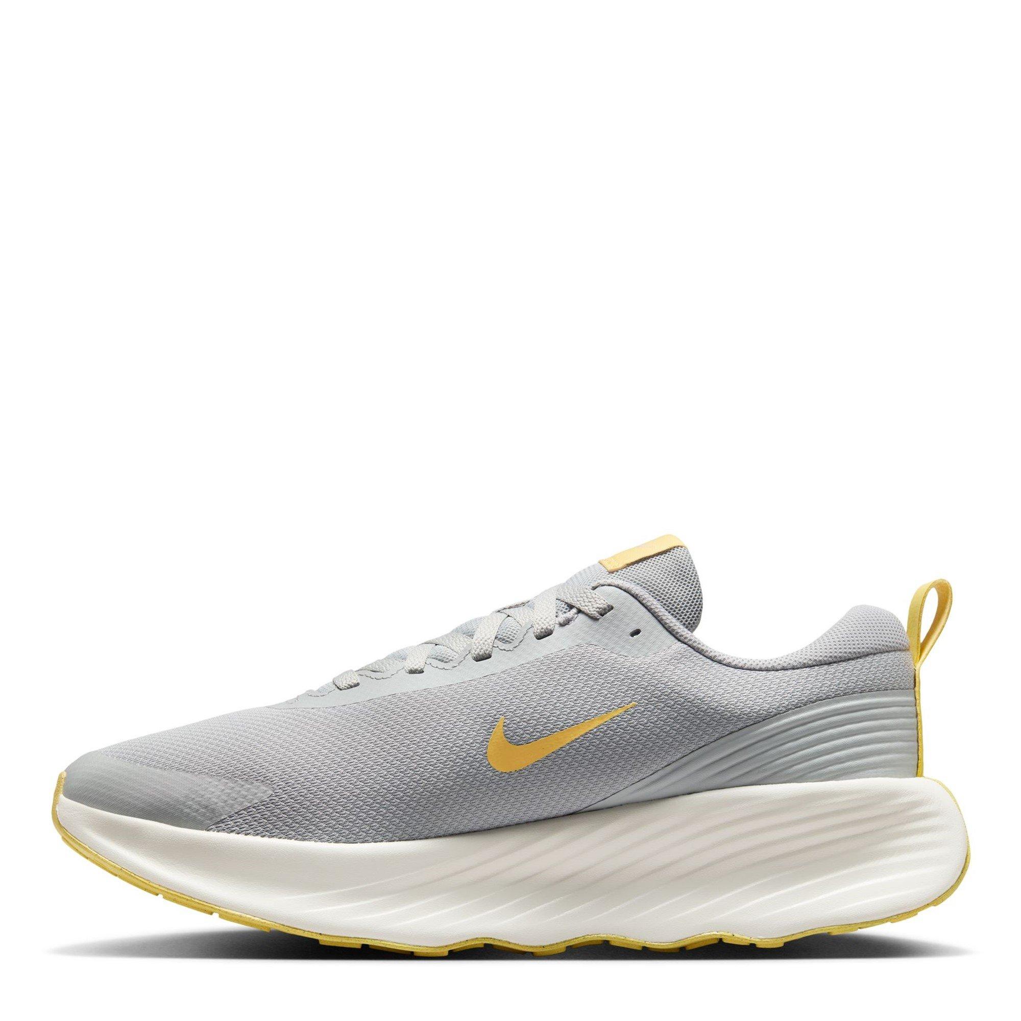 Nike Promina