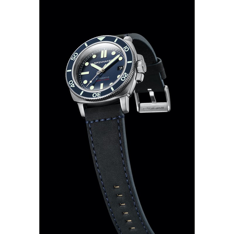 Montre homme automatique japonais Spinnaker - Bracelet cuir véritable - 3 aiguilles avec date, verre saphir