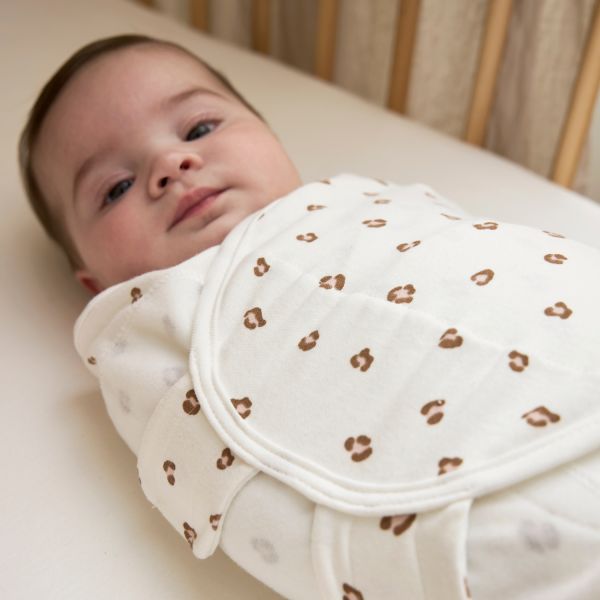 Meyco Mini Panther Swaddle Inbakerdoek - 0-3 Mnd - Soft Pink